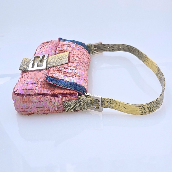 *SOLD**Fendi Baguette Sequins with Beaded Detail Vintage - Picture 4 of 14